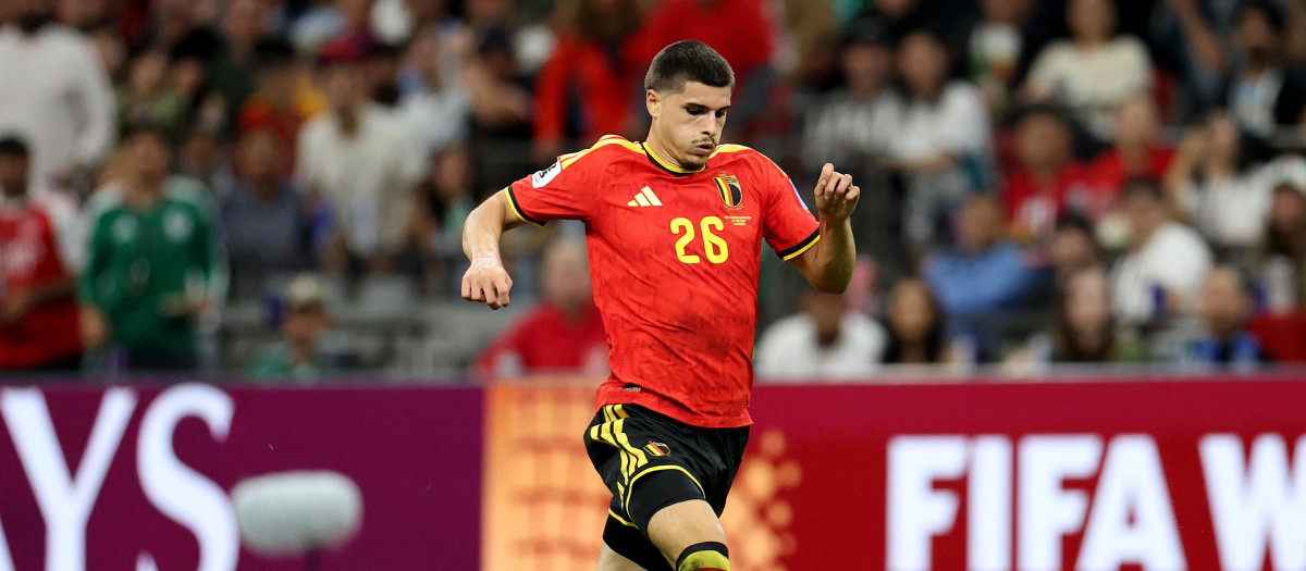 VANCOUVER, BRITISH COLUMBIA - JUNE 26: Matias Fernandez-Pardo #26 of Belgium controls the ball during the FIFA World Cup 2026 Group G match between New Zealand and Belgium at BC Place Vancouver on June 26, 2026 in Vancouver, British Columbia.   Emilee Chinn/Getty Images/AFP (Photo by Emilee Chinn / GETTY IMAGES NORTH AMERICA / Getty Images via AFP)