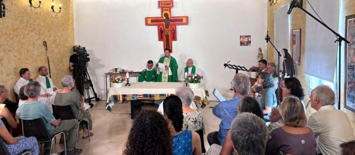 El cardenal Cobo, durante la misa en la parroquia de Santo Domingo de la Calzada