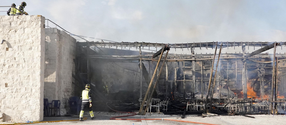 Interior del castillo de Íscar afectado por el incendio