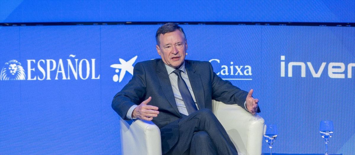 El presidente de Indra, Ángel Simón.