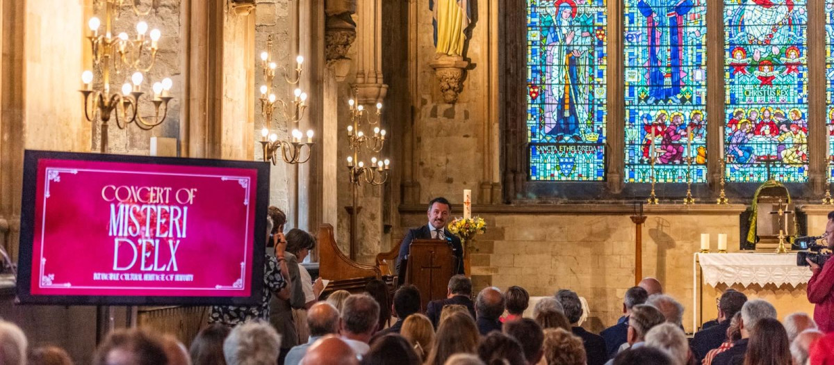 Imagen del alcalde de Elche, Pablo Ruz, durante el acto celebrado en Londres