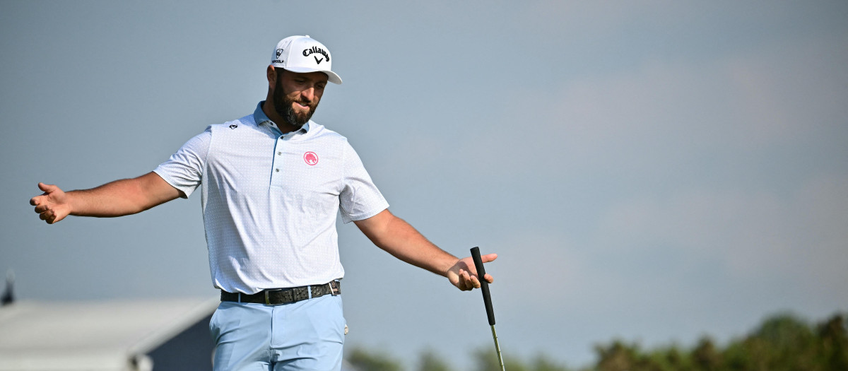 Spain's Jon Rahm reacts to a missed putt on the 15th green on day three of the 154th Open Golf championship at Royal Birkdale Golf Club near Southport in north-west England on July 18, 2026. (Photo by Ben STANSALL / AFP) / RESTRICTED TO EDITORIAL USE