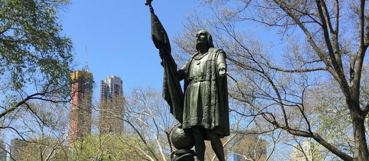 Monumento a Cristóbal Colón que fue donado a Nueva York hace más de un siglo