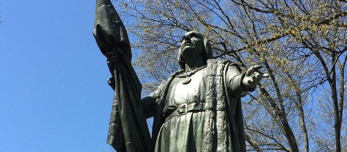 Monumento a Cristóbal Colón que fue donado a Nueva York hace más de un siglo