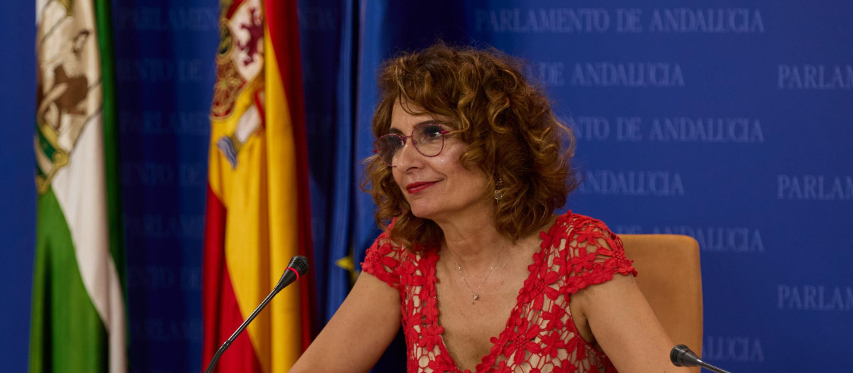 La secretaria general del PSOE andaluz, María Jesús Montero, este martes en rueda de prensa