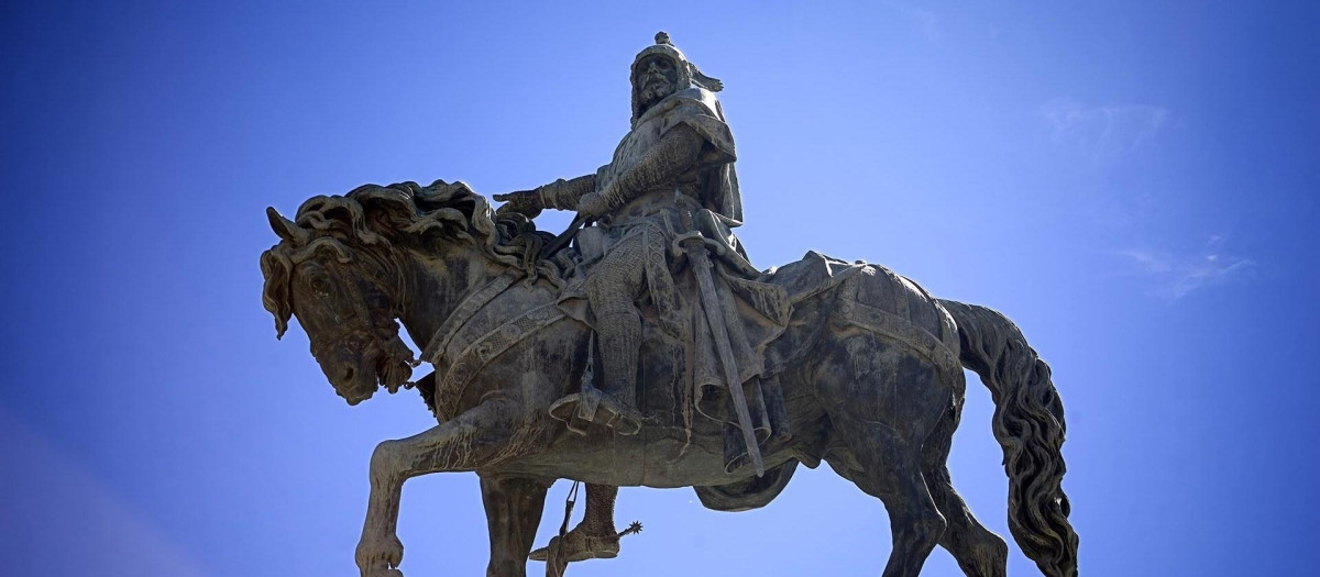 Imagen de archivo de la estatua del Rey Jaume I
