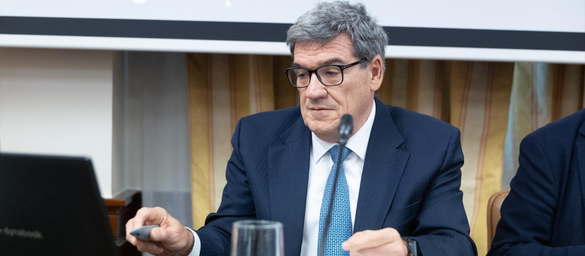 El gobernador del Banco de España, José Luis Escrivá, comparece ante la Comisión de Economía, Comercio y Transformación Digital, en el Congreso de los Diputados, a 23 de junio de 2026, en Madrid (España). Escrivá comparece ante la Comisión para presentar el Informe Anual del Banco de España correspondiente a 2025.

Eduardo Parra / Europa Press
23/6/2026