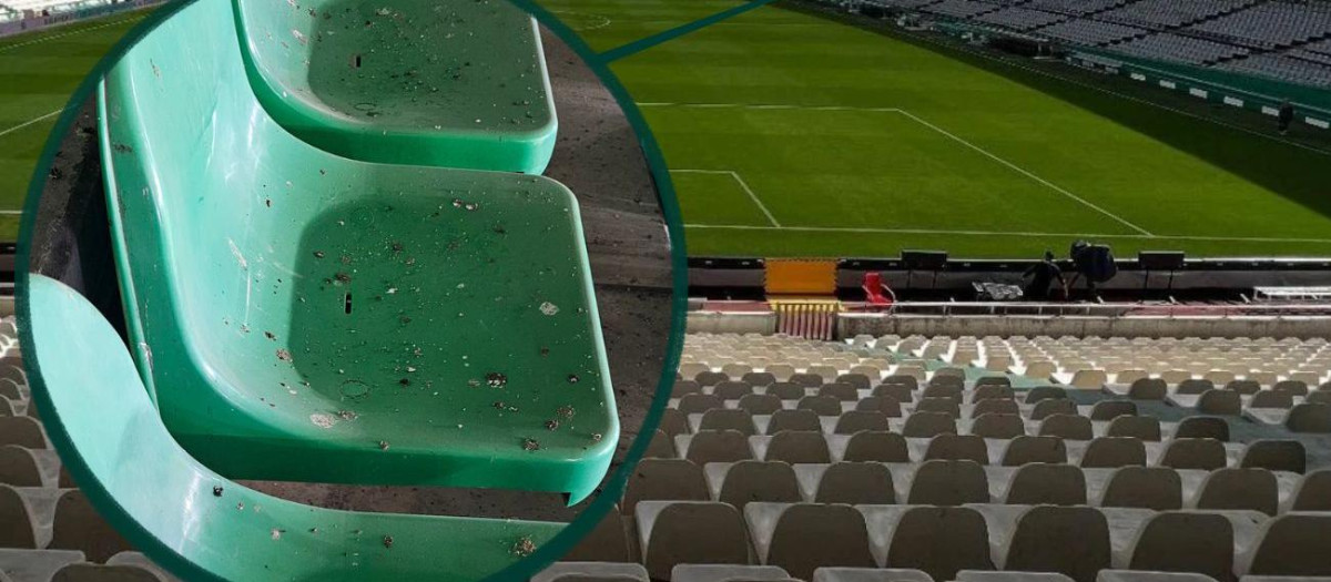Suciedad en los asientos del estadio El Arcángel