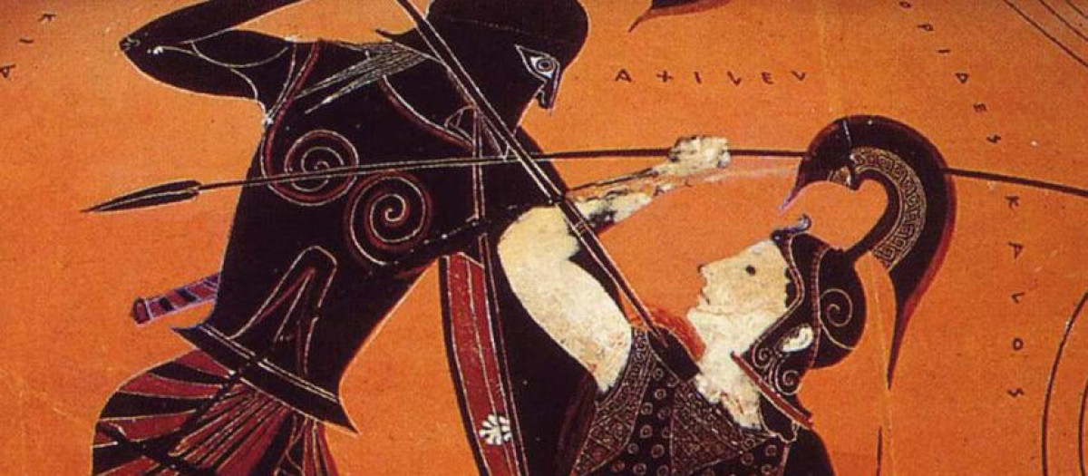 Escena de la guerra de Troya en una cerámica griega del siglo V a.C.