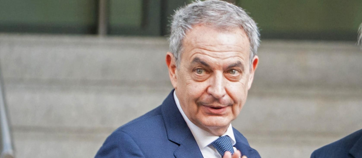 El expresidente del Gobierno José Luis Rodríguez Zapatero a su llegada a la Audiencia Nacional para declarar ante el juez del 'caso Plus Ultra'

REMITIDA / HANDOUT por CESAR VALLEJO RODRIGUEZ
Fotografía remitida a medios de comunicación exclusivamente para ilustrar la noticia a la que hace referencia la imagen, y citando la procedencia de la imagen en la firma
17/6/2026