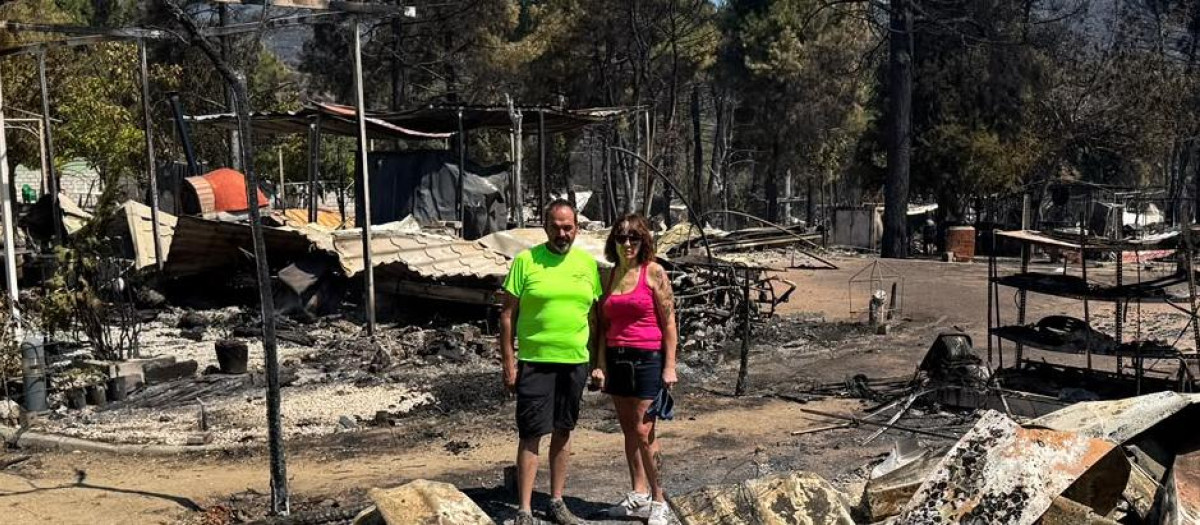 Mariangeles Cañete y Manuel Pascual propietarios de los camping Pantano del Burguillo y Valle de Iruelas, arrasados por el fuego
