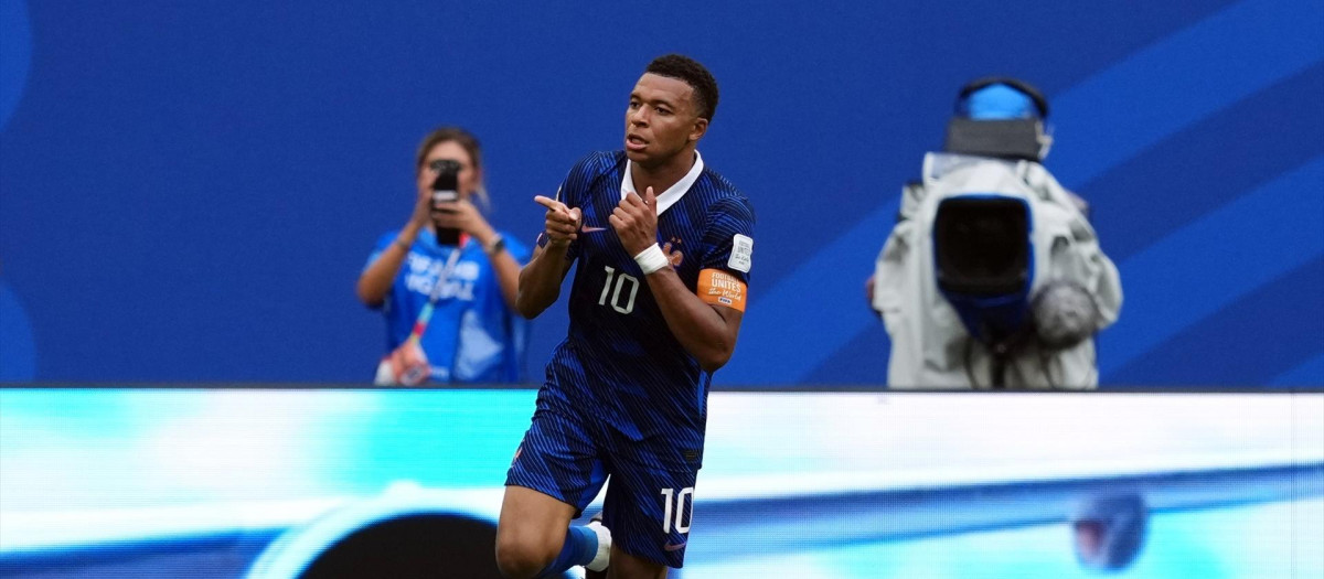 (Foto de ARCHIVO)
FILED - 18 July 2026, US, Miami: France's Kylian Mbappe celebrates scoring his side's third goal during the 2026 FIFA World Cup third place soccer match between France and England at the Miami Stadium. Photo: Martin Rickett/PA Wire/dpa

18/7/2026 ONLY FOR USE IN SPAIN