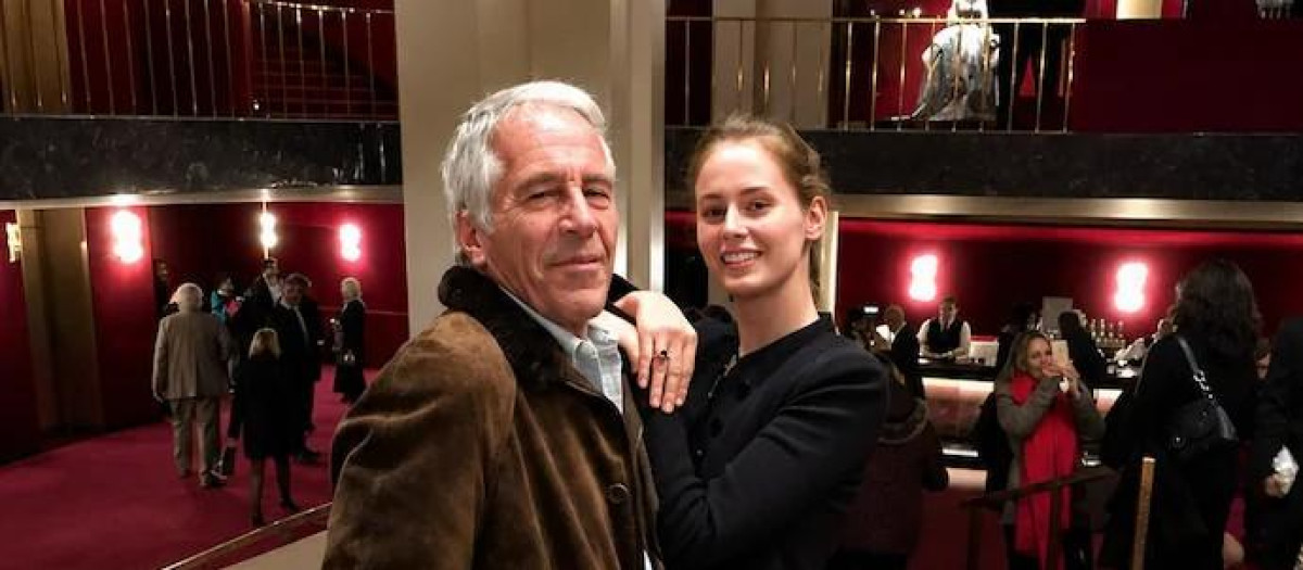 Jeffrey Epstein Y Karyna Shuliak en la Ópera Metropolitana de Nueva York