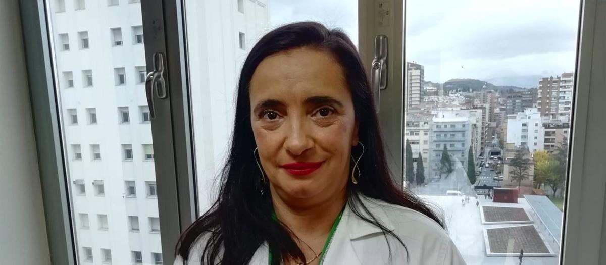 María de los Ángeles García, como gerente del Hospital Universitario Virgen de las Nieves (archivo)