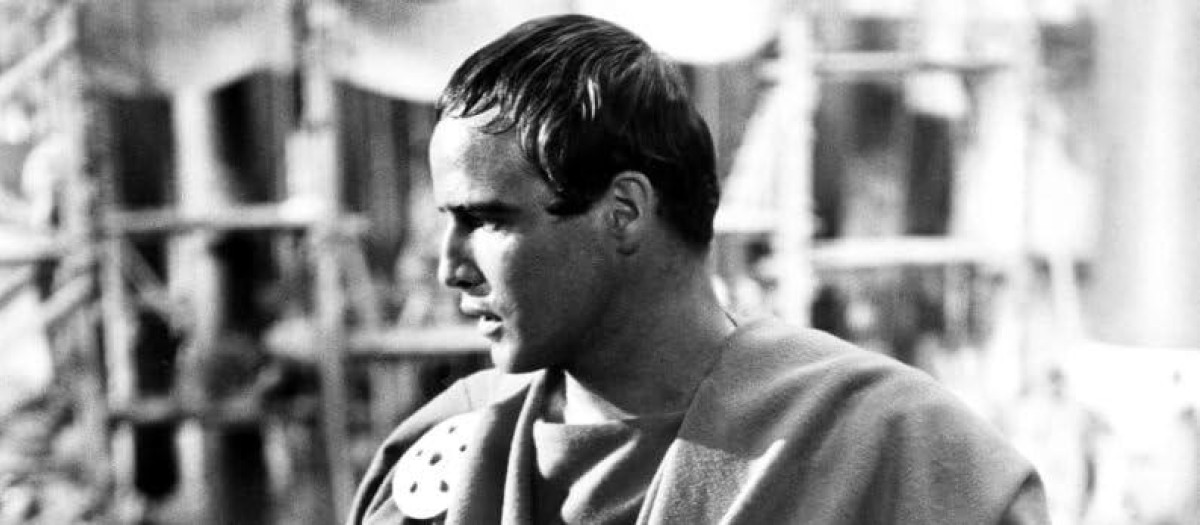 Marlon Brando como Marco Antonio en Julio César