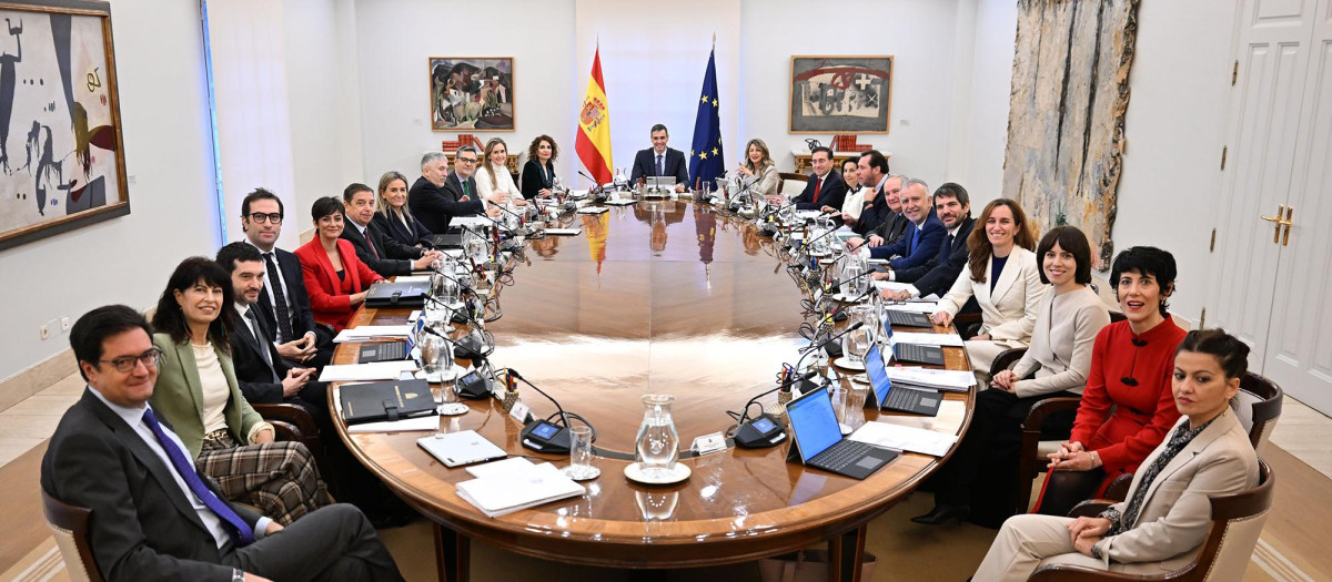 Imagen de la mesa del Consejo de Ministros, en una reunión reciente