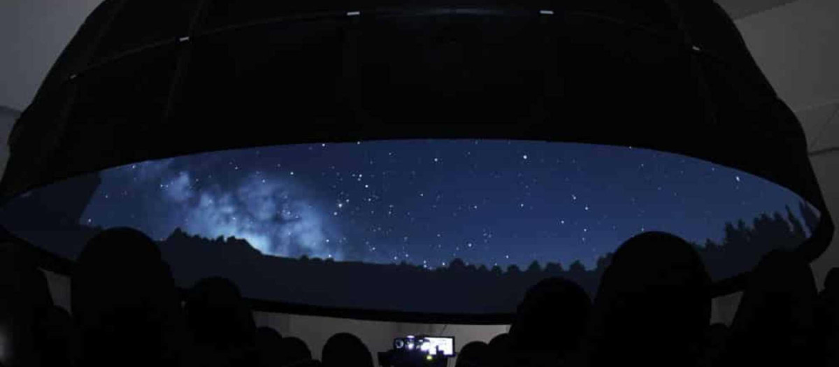 Imagen de las visitas desde el Observatorio Astronómico de Aras de los Olmos