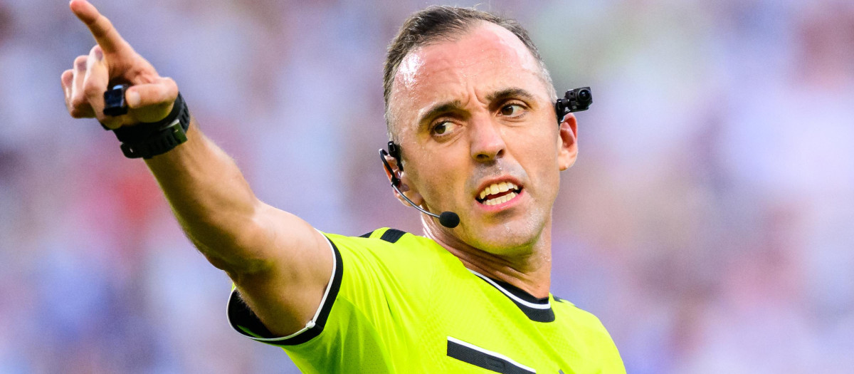 Joao Pinheiro, árbitro portugués  del partido entre Argentina y Suiza