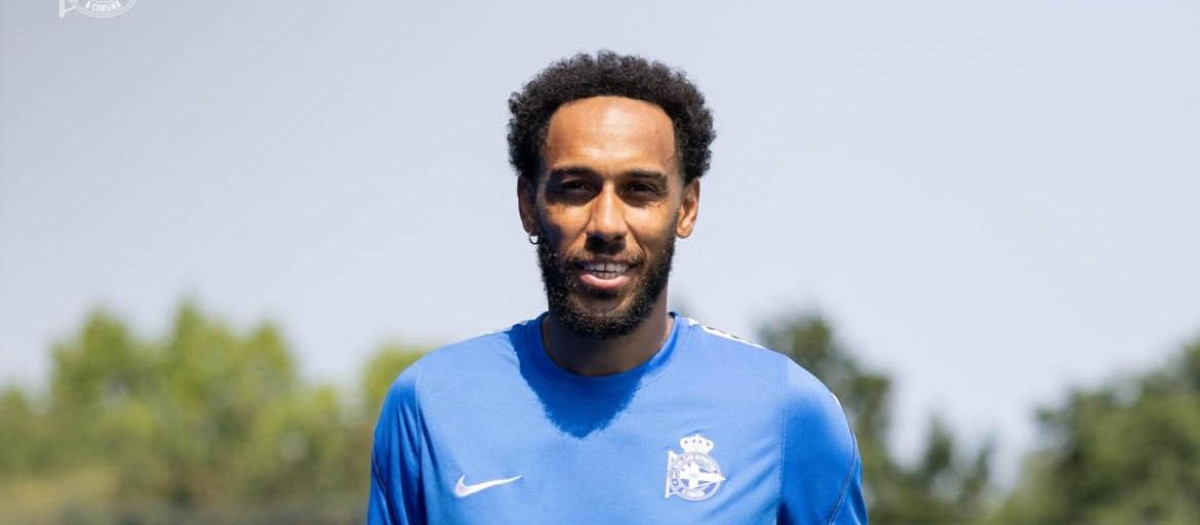 Aubameyang presentado como nuevo jugador del Deportivo de A Coruña