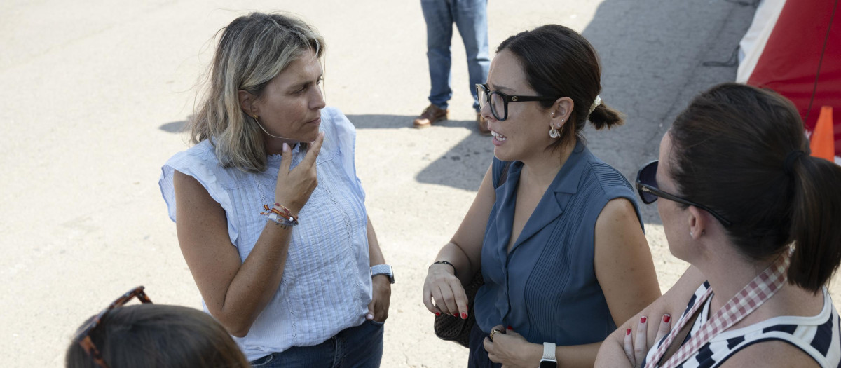 Marta Barrachina con alcaldesas afectadas por el incendio