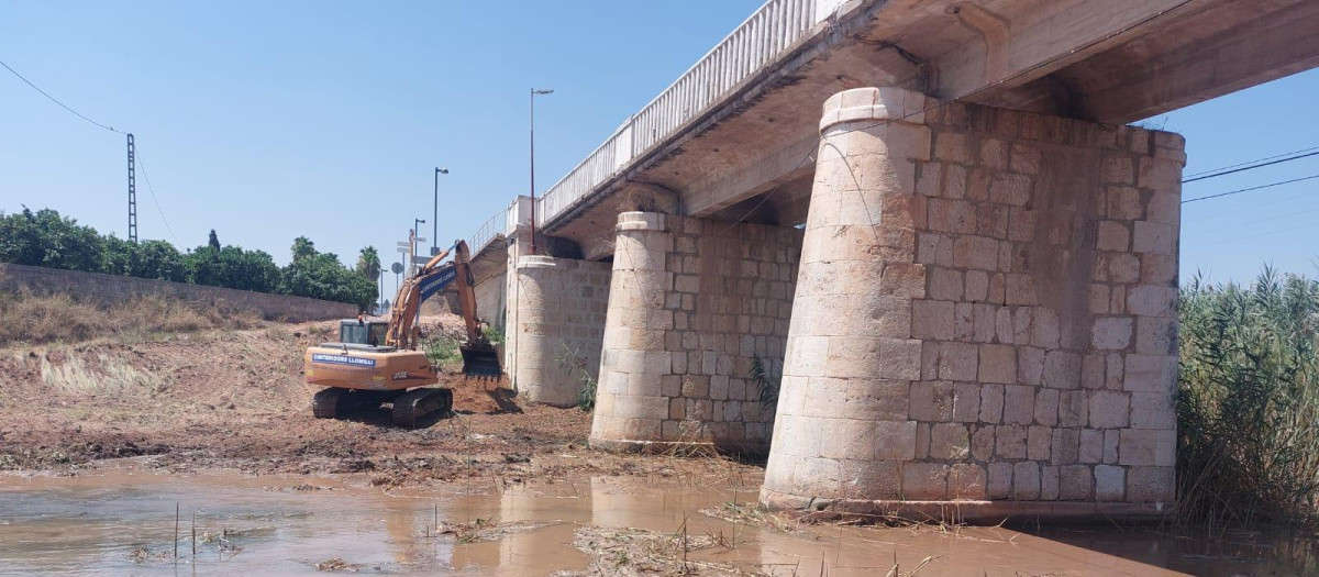Imagen de las obras de la ampliación del puente