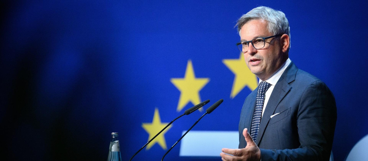 Magnus Brunner, Comisario Europeo de Interior y Migraciones