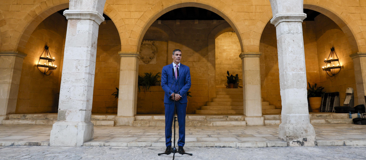 Pedro Sánchez, el miércoles en el Palacio de la Almudaina, tras despachar con el Rey