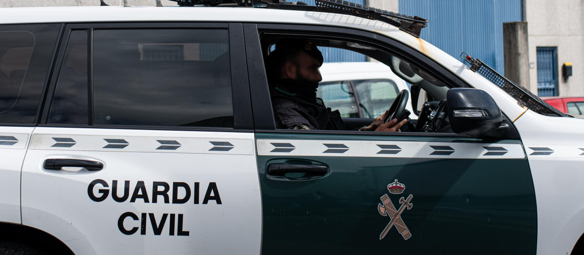 Una pelea en la Festa do Albariño de Cambados acaba con dos guardias civiles heridos y dos detenidos