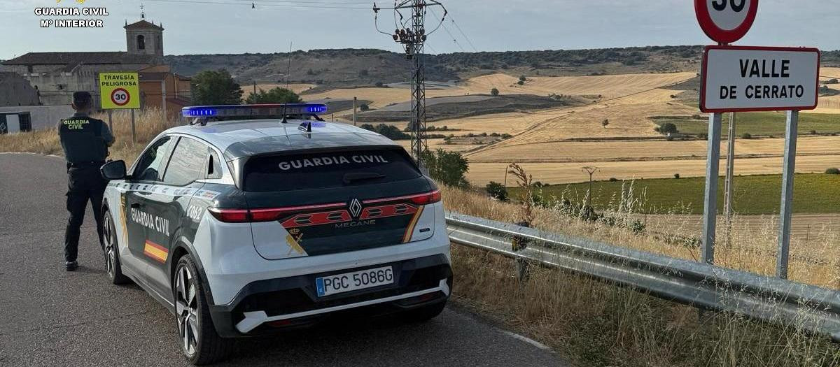 Vehículo de la Guardia Civil en Valle de Cerrato, Palencia