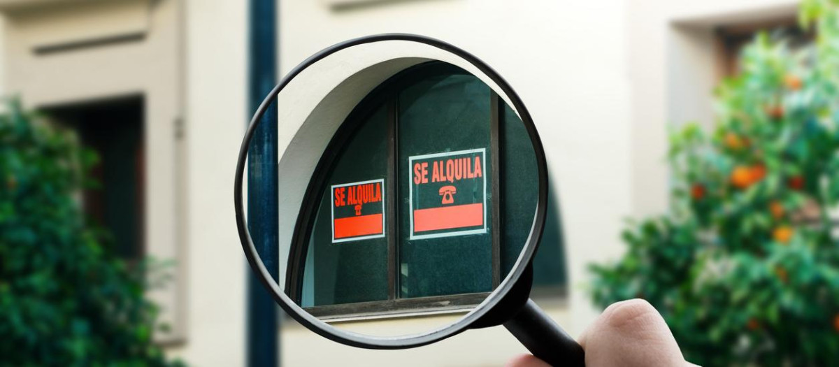 Cartel de alquilar en España