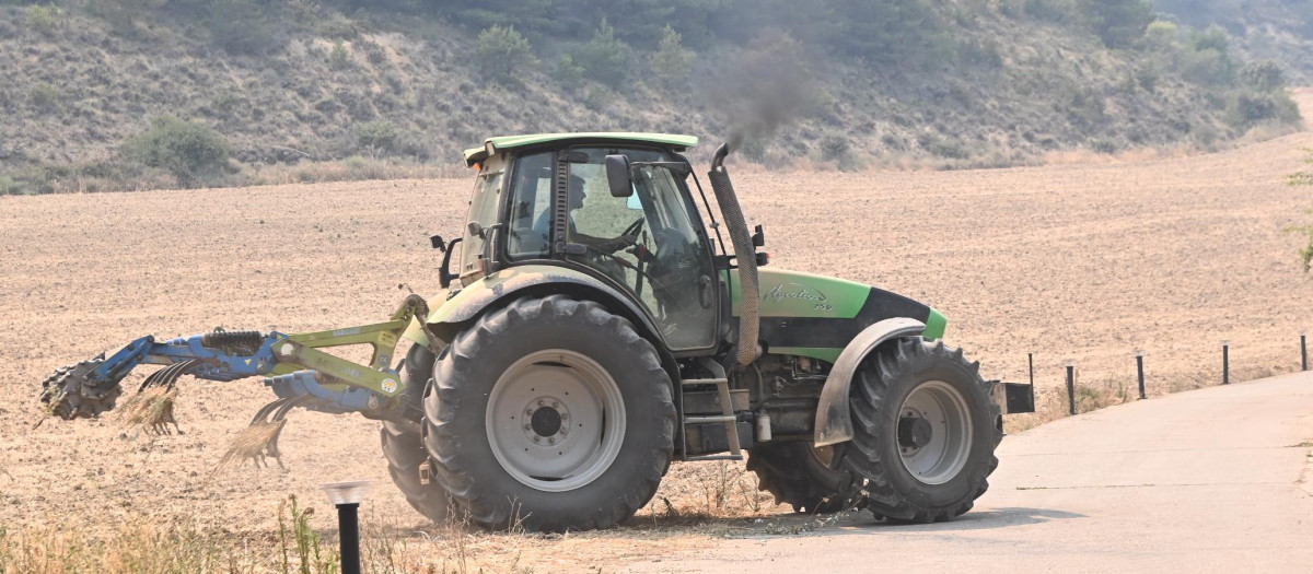 Un tractor en España