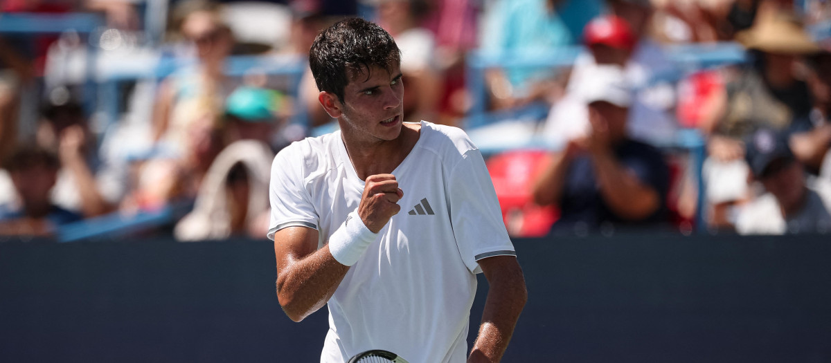WASHINGTON, DC - AUGUST 03: Rafael Jodar of Spain celebrates after a point against Taylor Fritz of the United States in the men's singles championship match on the final day of the Mubadala DC Open 2026 at William H.G. FitzGerald Tennis Center on August 3, 2026 in Washington, DC.   Scott Taetsch/Getty Images/AFP (Photo by Scott Taetsch / GETTY IMAGES NORTH AMERICA / Getty Images via AFP)