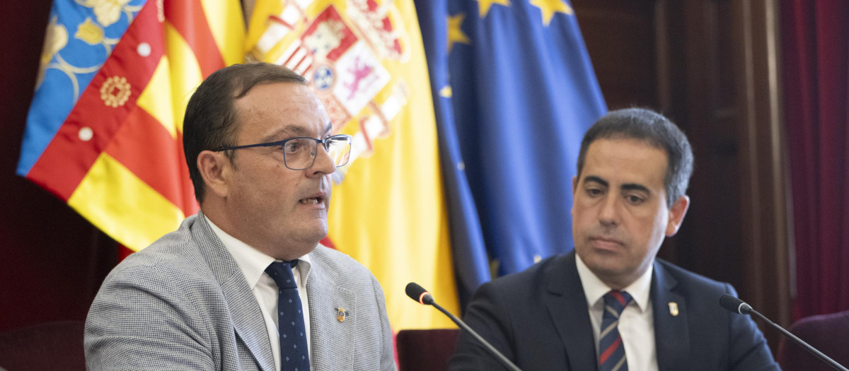 Imagen de la reunión de la Diputación con los encargados del Balneario de Benasal