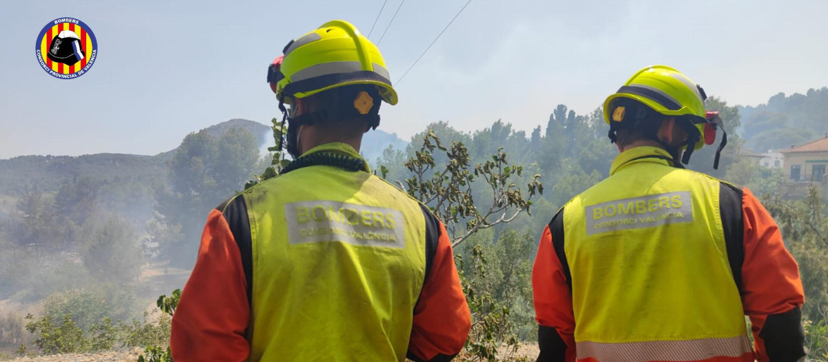 Imagen de archivo de bomberos
