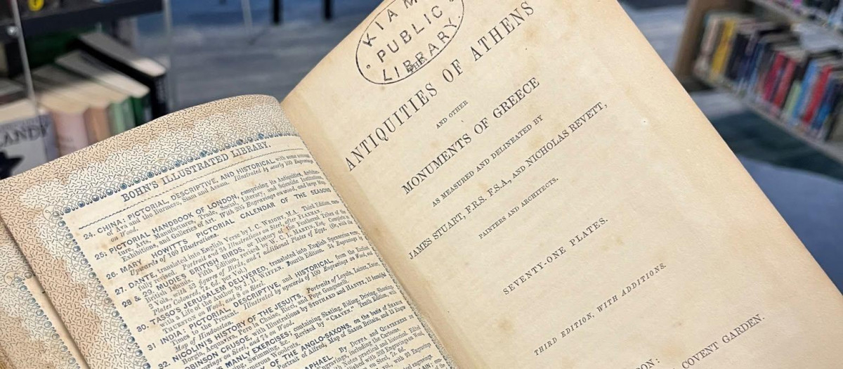 Ejemplar del libro 'Antigüedades de Atenas' sustraído de la biblioteca de Kiama