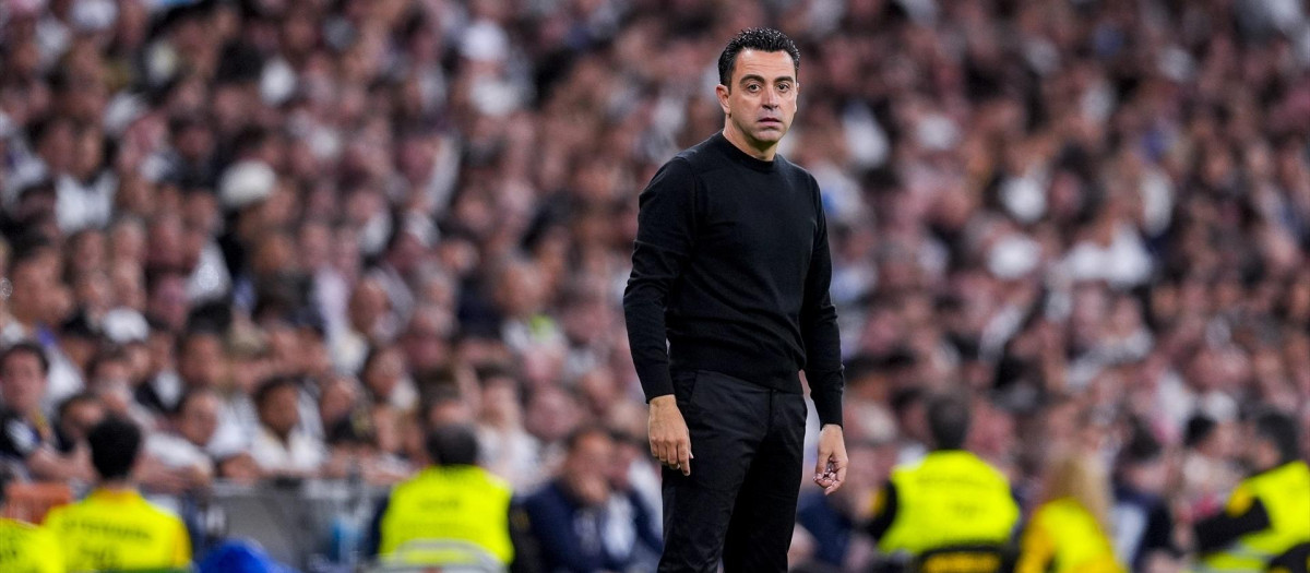 (Foto de ARCHIVO)
Xavi Hernandez, head coach of FC Barcelona, looks on during the Spanish League, LaLiga EA Sports, football match played between Real Madrid and FC Barcelona at Santiago Bernabeu stadium on April 21, 2024 in Madrid, Spain.

Joaquin Corchero / AFP7 / Europa Press
21/4/2024 ONLY FOR USE IN SPAIN
