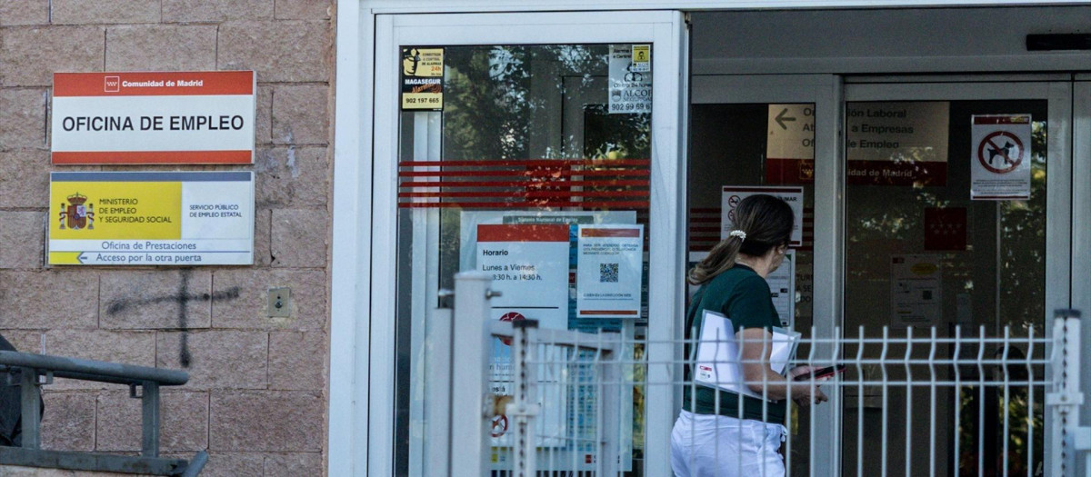 Oficina de empleo en Madrid.