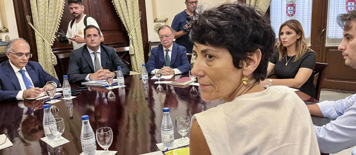 la ministra de Inclusión, Seguridad Social y Migraciones y portavoz del Gobierno, Elma Saiz, este lunes en Ceuta