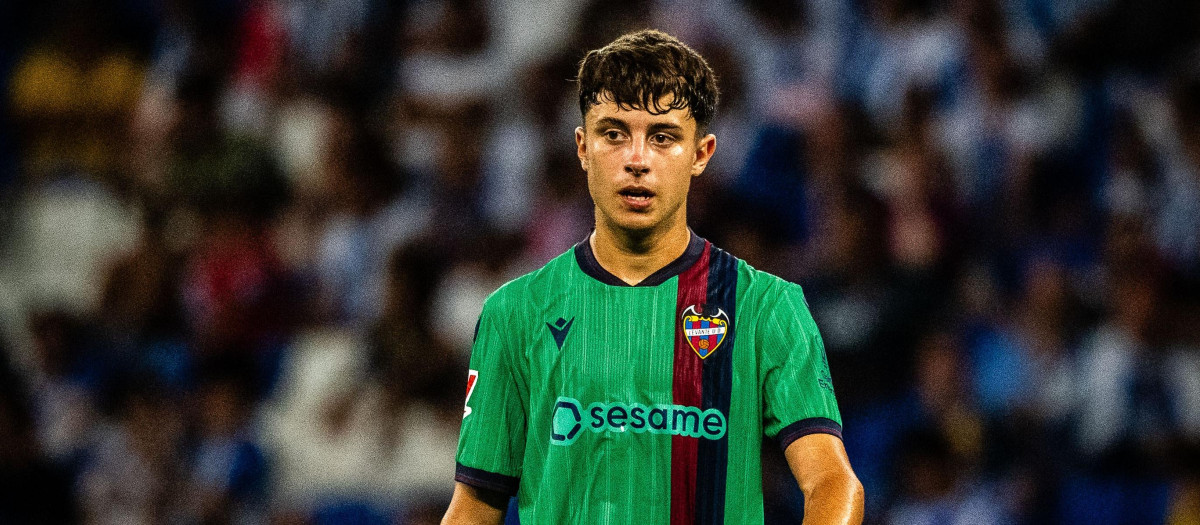 Marc Santos, en su debut oficial como futbolista del Levante