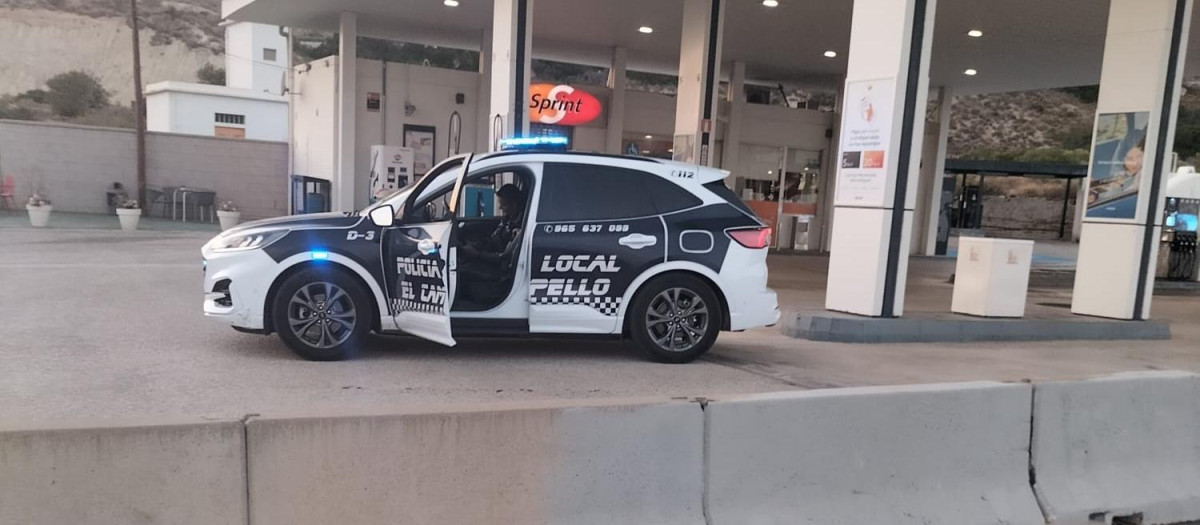 Imagen de un vehículo de la Policía Local de El Campello.