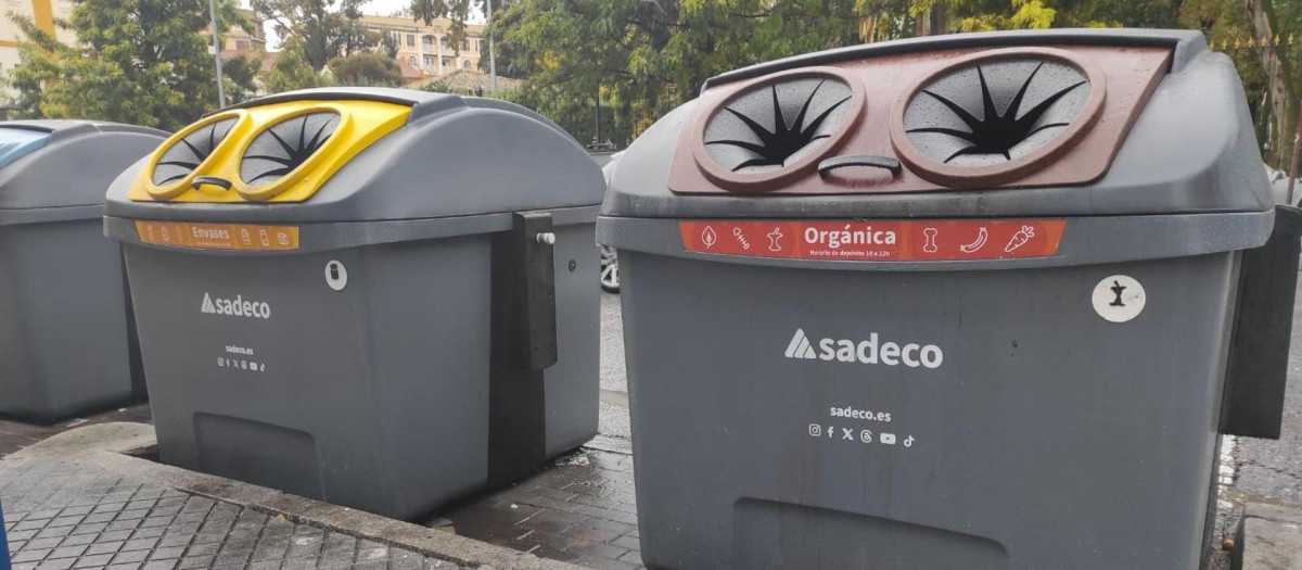 Contenedores de Sadeco en Córdoba