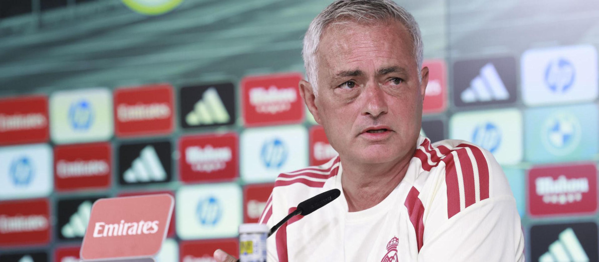 Jose Mourinho en su primera rueda de prensa como nuevo entrenador del Real Madrid