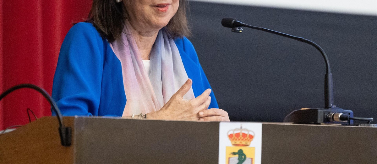 La ministra de Defensa, Margarita Robles,durante una visita al Hospital Central de la Defensa ‘Gómez Ulla’ Centro Sanitario de Vida y Esperanza, a 23 de junio de 2026, en Madrid