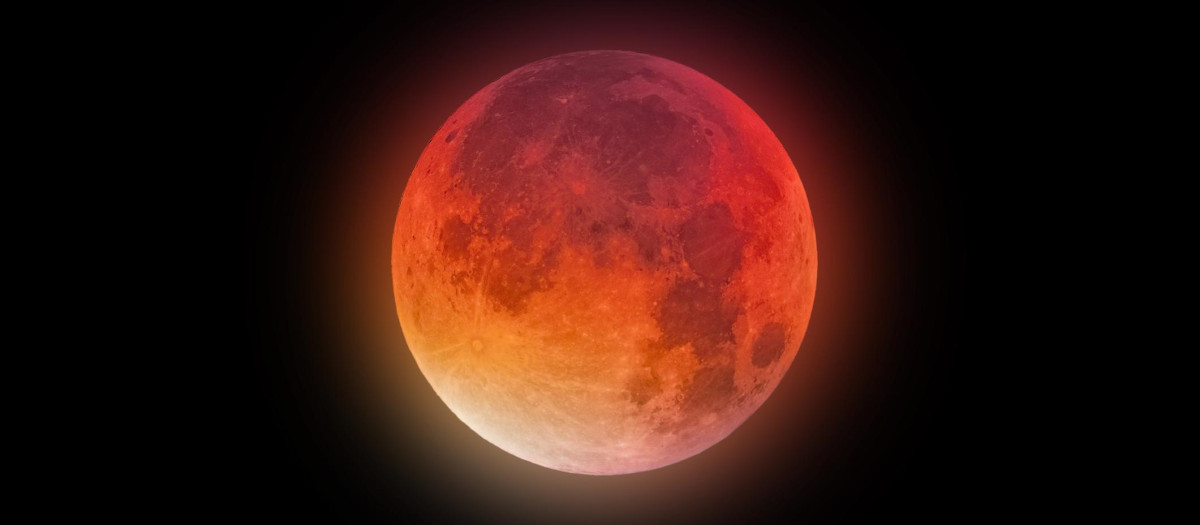 Eclipse lunar