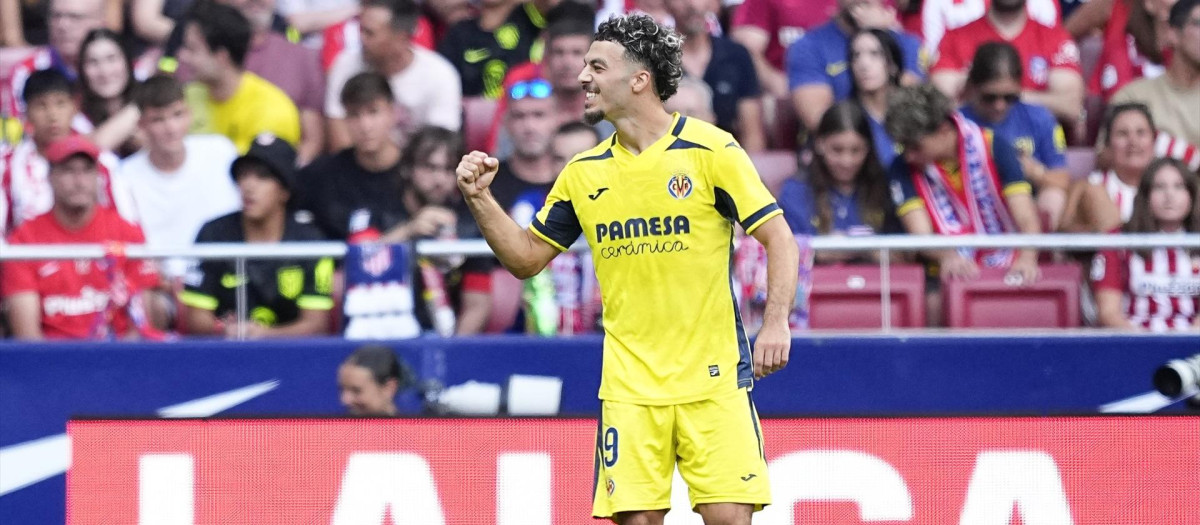 Georges Mikautadze celebra un gol con el Villarreal en el Metropolitano
