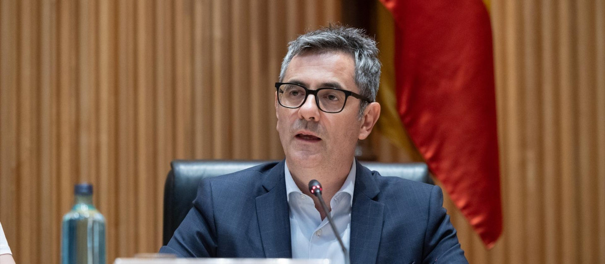 El ministro de Presidencia, Justicia y Relaciones con las Cortes, Félix Bolaños, y Relaciones con las Cortes, Félix Bolaños durante la Jornada ‘Más orgullo menos odio’ en la Sala Ernest Lluch del Congreso de los Diputados, a 2 de julio de 2026.