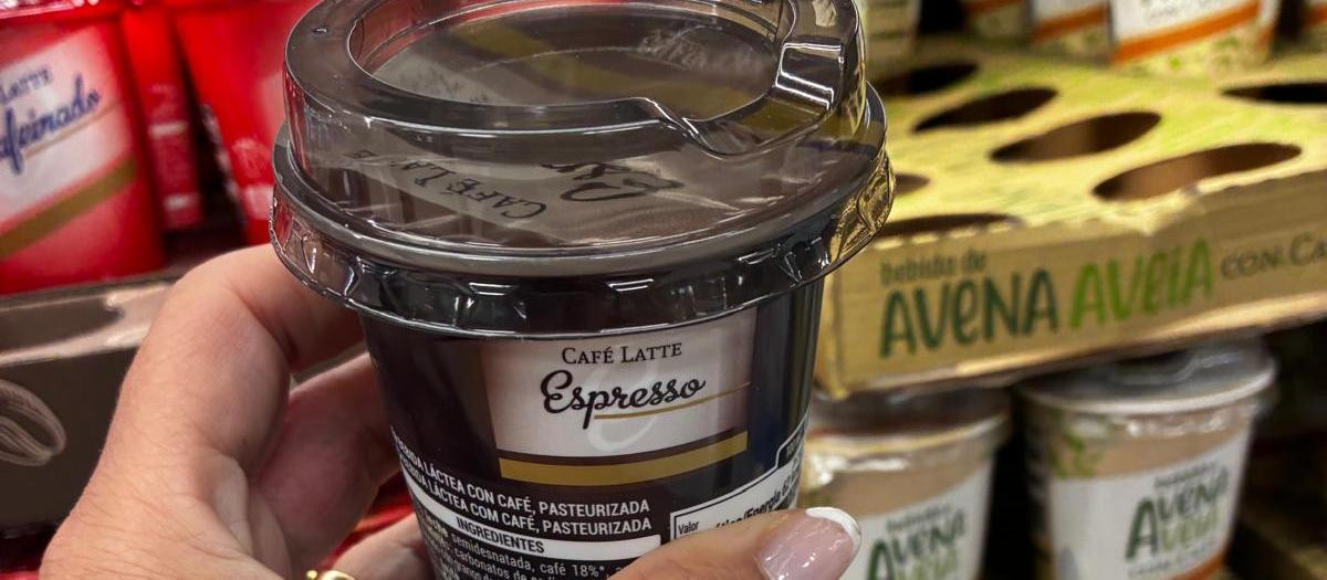 Café refrigerado del supermercado