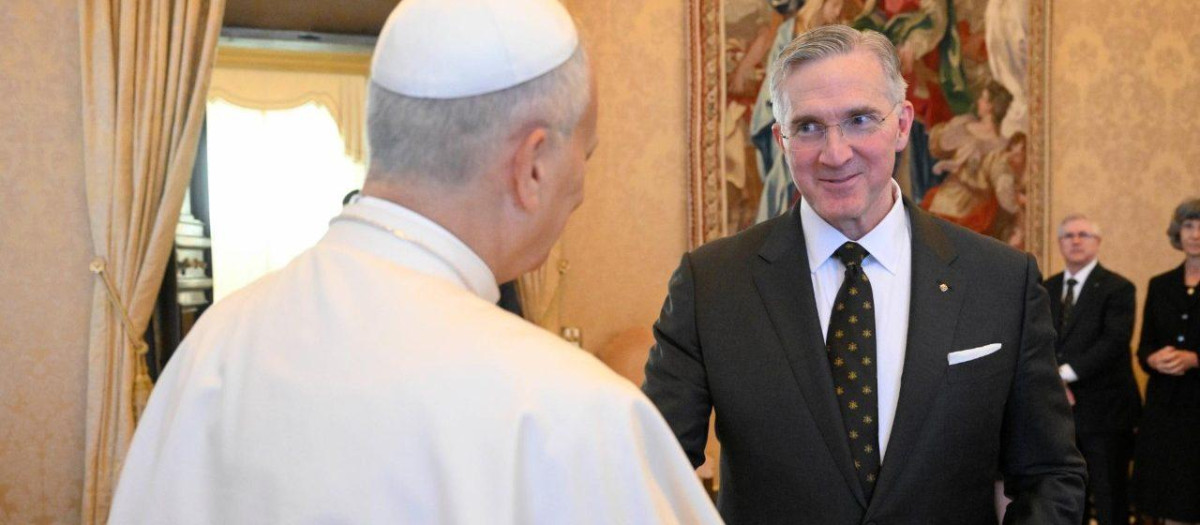 El Papa León XIV, junto al Caballero Supremo de los Caballeros de Colón, Patrick E. Kelly