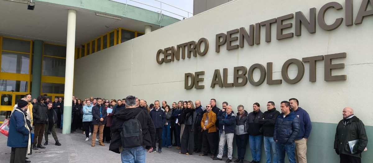 Concentración de trabajadores de la cárcel de Albolote (Granada), en una imagen de archivo