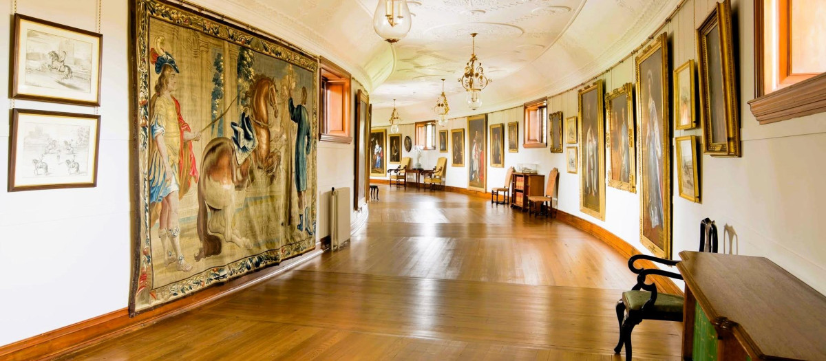 Una de las suntuosas estancias de Welbeck Abbey